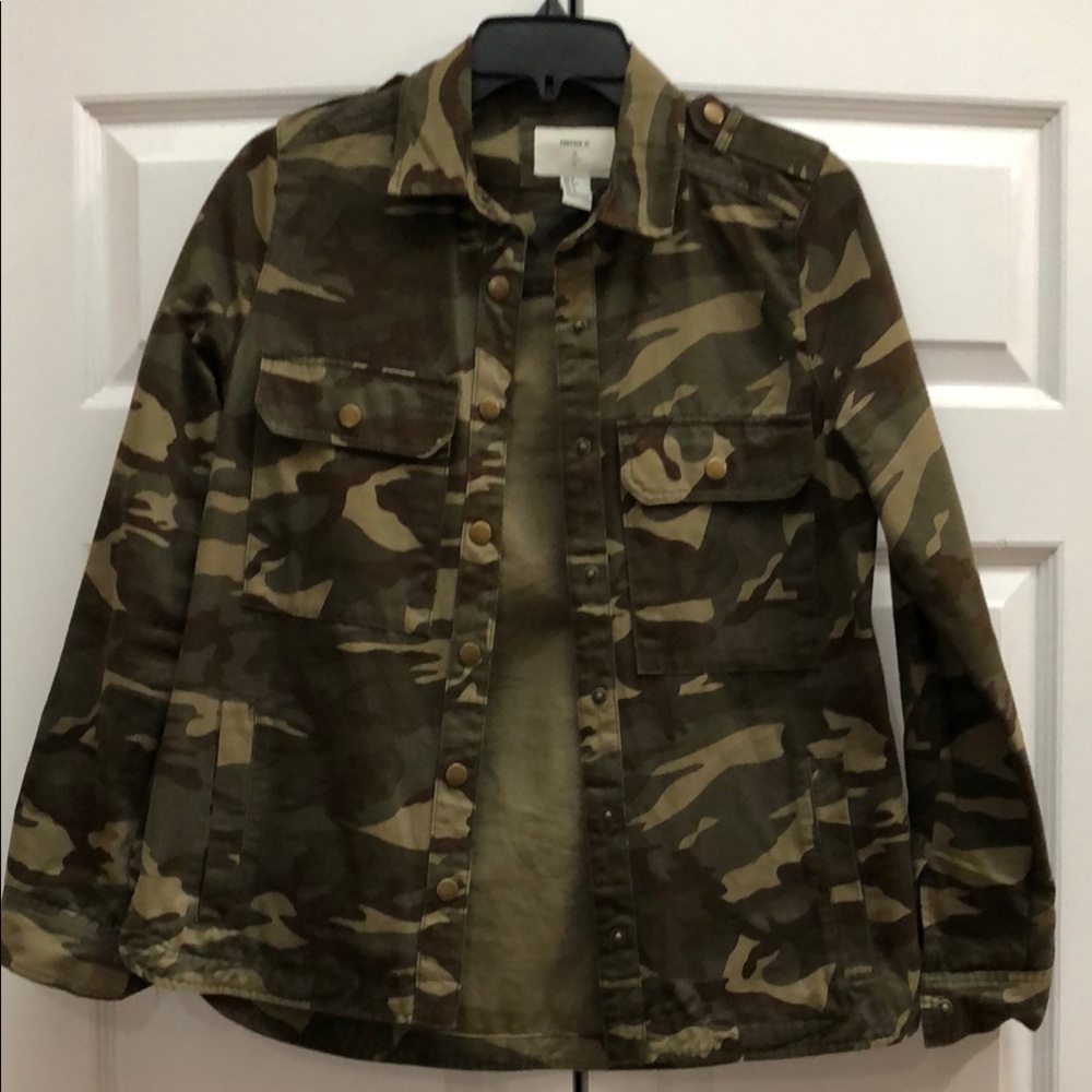 Ladies Camouflage Jacket